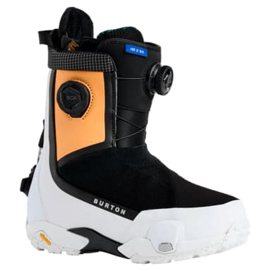 burton highshot x woman step on snowboard boots