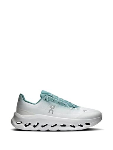 on cloudtilt sneakers